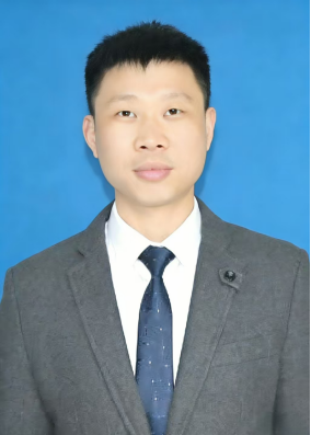周伟春