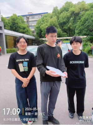 实习走访与学生服务：暖心关怀，助力成长成才